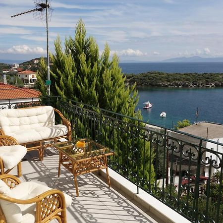 Beach Front House With View Marathos  Exteriör bild