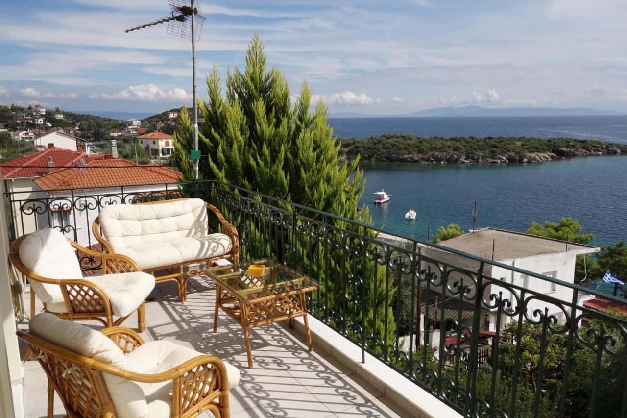 Beach Front House With View Marathos  Exteriör bild